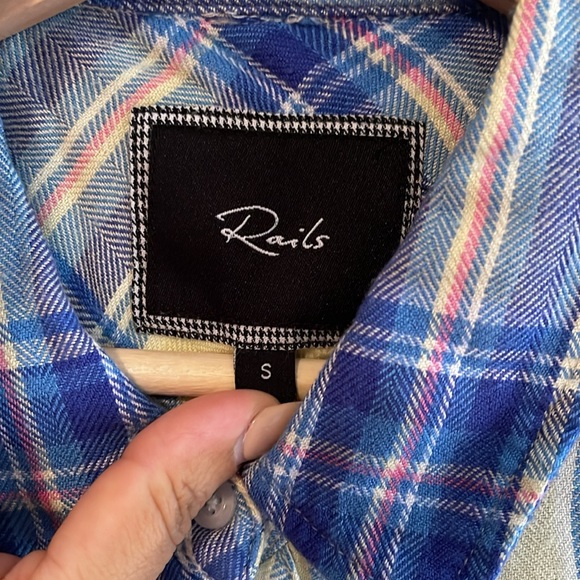Rails Plaid Top - Picture 2 of 4